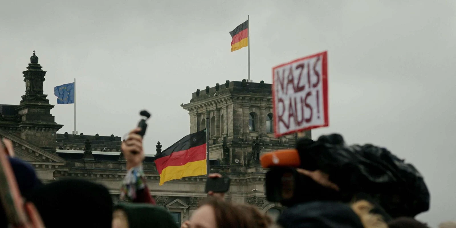 3.12.Film & Gespräch: Kein Land für niemand