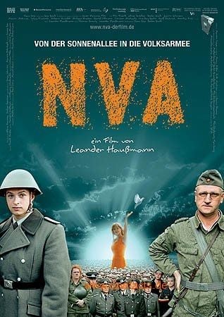 IM SCHATTEN DER MAUER - NVA